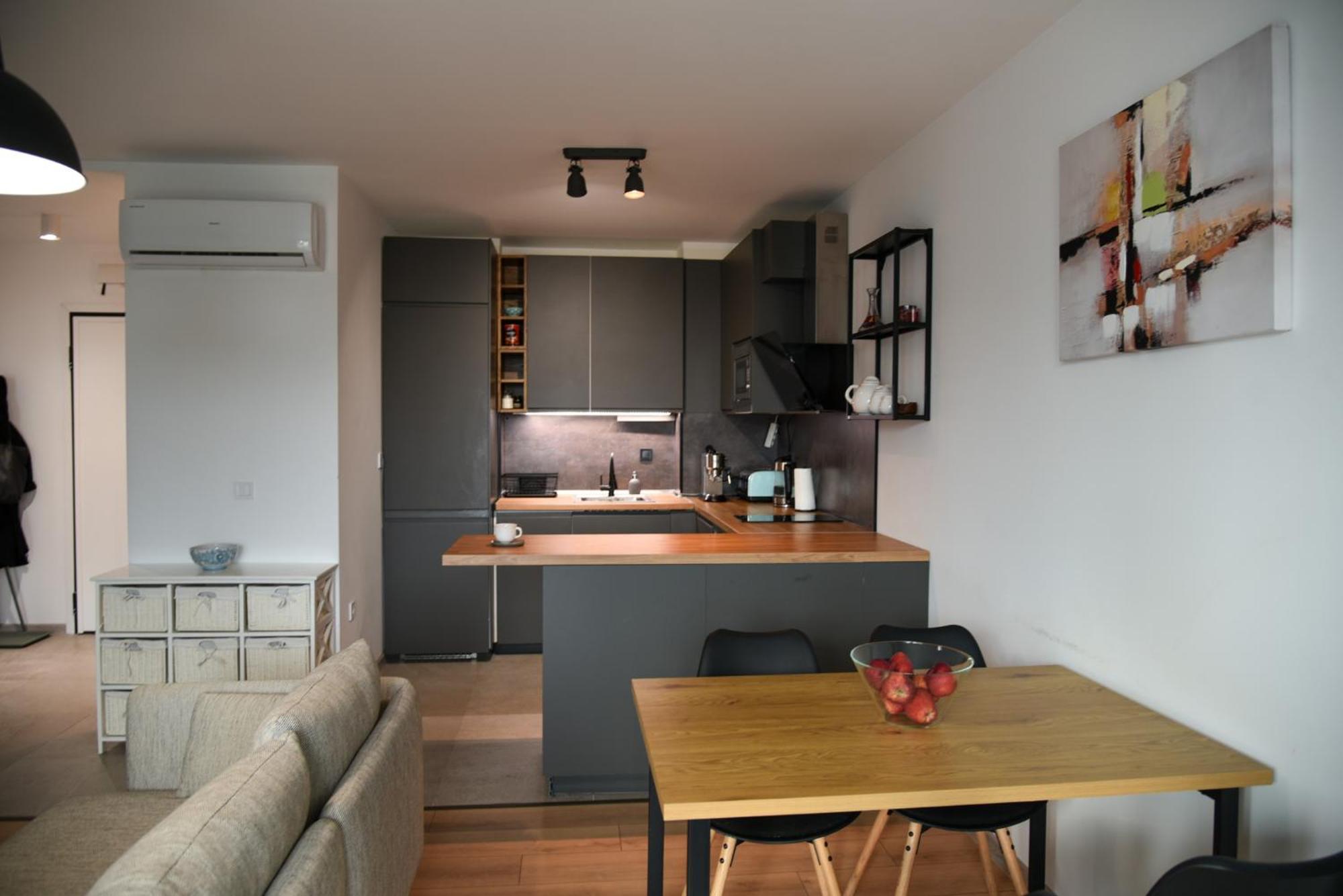 Sunlit Elegance Escape Apartment Várna Kültér fotó