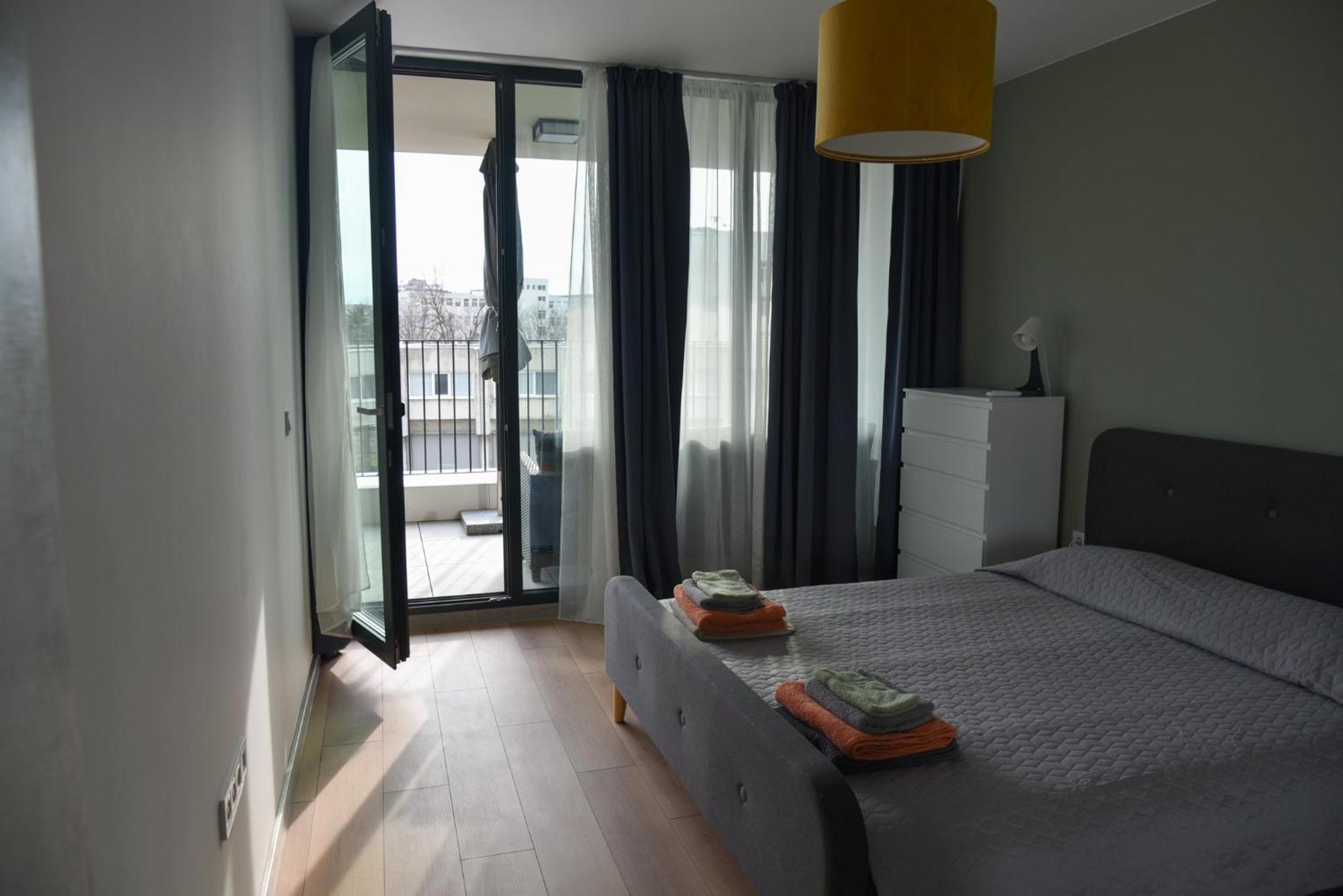 Sunlit Elegance Escape Apartment Várna Kültér fotó