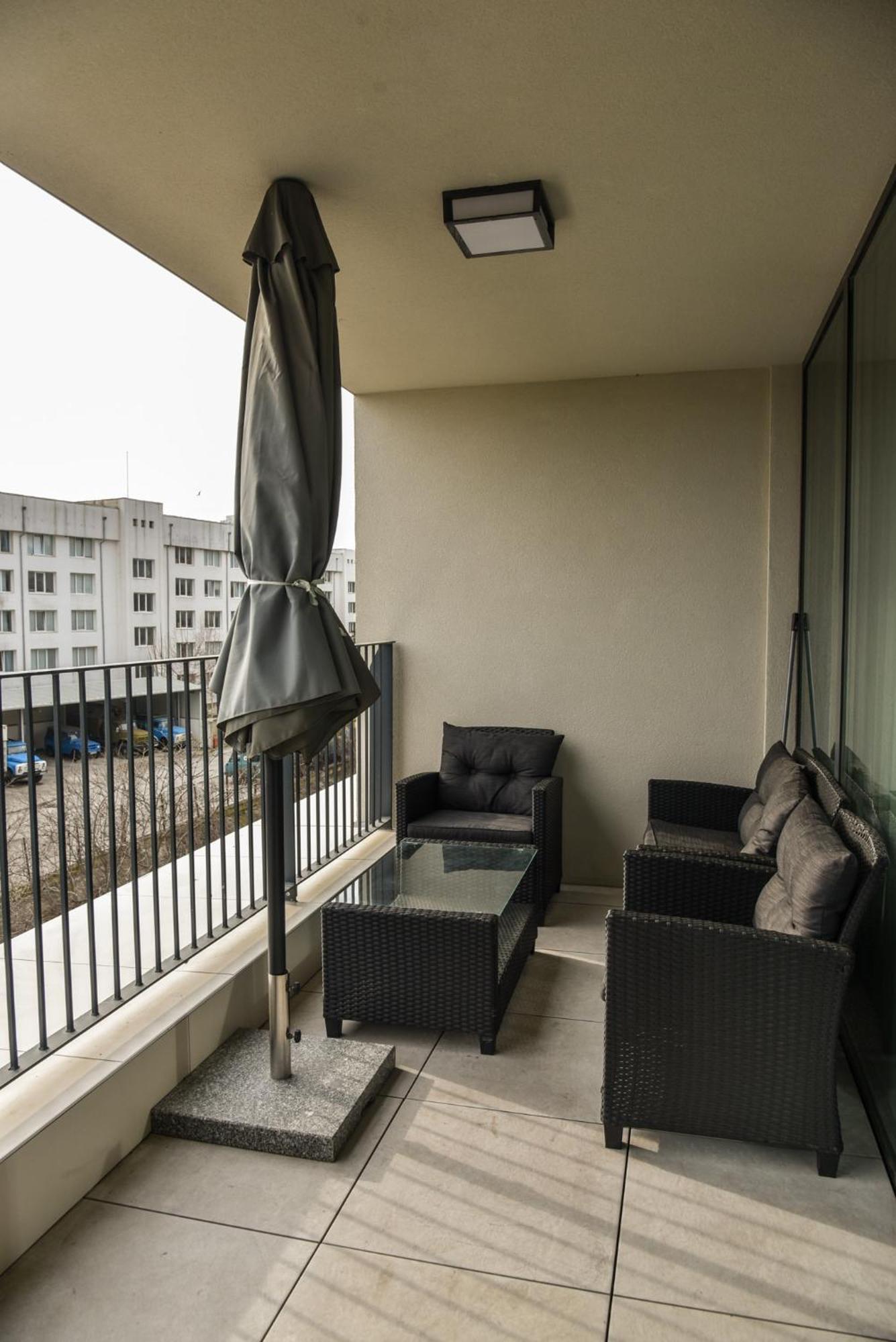 Sunlit Elegance Escape Apartment Várna Kültér fotó